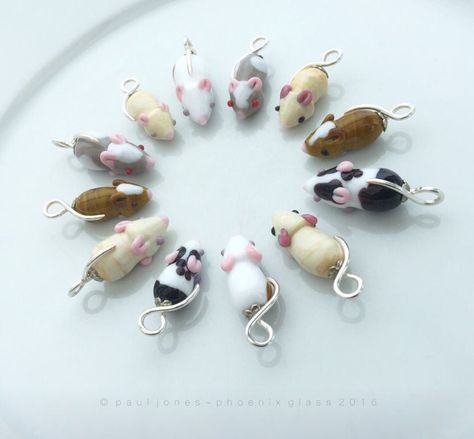 Rat Earrings, Rat Jewellery, Etsy Ideas, Polymer Clay Diy, Cute Animals Images, Earring Ideas, Polymer Clay Charms, Clay Charms, Animals Images