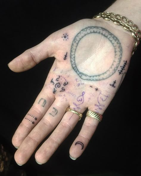 - Pinterest - MaebelBelle - Tattoo On Palm, Palm Tattoo, Palm Tattoos, Cute Tats, Handpoke Tattoo, Stick N Poke, Poke Tattoo, 1 Tattoo, Stick And Poke