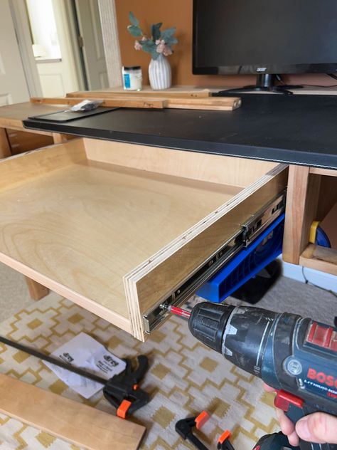 Computer Desk With Keyboard Drawer, Keyboard Tray Under Desk Diy, Under Desk Keyboard Trays, Diy Under Desk Drawer, Diy Desk Drawers, Built In Desk With Shelves, Diy Keyboard Tray, Diy Monitor Riser, Keyboard Room