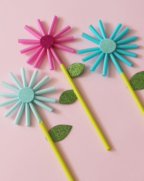 Flower Art And Craft Preschool, Straw Activity For Kids, Straw Art And Craft, Straw Art For Kids, Straw Activities For Kids, Craft With Straws, Straw Crafts For Kids, Flowers Kids Craft, Straws Crafts