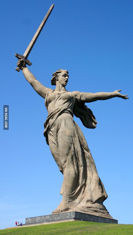 Soviet statues are pretty awesome (look at the people) Battle Of Stalingrad, Russia Travel, Socialist Realism, Soviet Art, Auguste Rodin, Sculptures & Statues, Sculptor, Statue Of Liberty, Monument