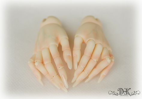 1/3 male hands A(long nail) | Dolk Station - Online bjd shop Bjd Doll Hands, Bjd Hands, Puppet Joints, Doll Hands, Bjd Shop, Doll Aesthetic, Dolls Outfits, Hand Reference, Long Nail