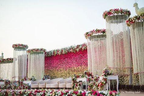 Indian Wedding Decorations Receptions, Engagement Stage, Engagement Stage Decoration, Reception Stage Decor, Decoration Ideas Wedding, Reception Stage, Wedding Stage Backdrop, Mumbai Wedding, Wedding Hall Decorations