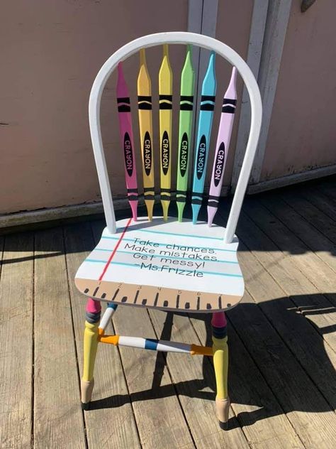 Minimalist Teacher Gifts, Teacher Cricut Ideas Classroom, Library Cricut Ideas, Wood Teacher Gifts Diy, Diy Teacher Decor Classroom Ideas, Classroom Chair Ideas, Teacher Painted Chair, Elementary Education Graduation Party, Classroom Teacher Chair