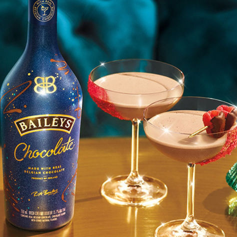 Find Baileys Chocolate at your local Exchange Store! Chocolate Baileys Recipes, Baileys Chocolate Martini, Chocolate Baileys Cocktail, Baileys Chocolate Liquor, Chocolate Raspberry Martini Recipe, Chocolate Raspberry Martini, Raspberry Martini Recipe, Baileys Martini, Cosmopolitan Drink Recipe