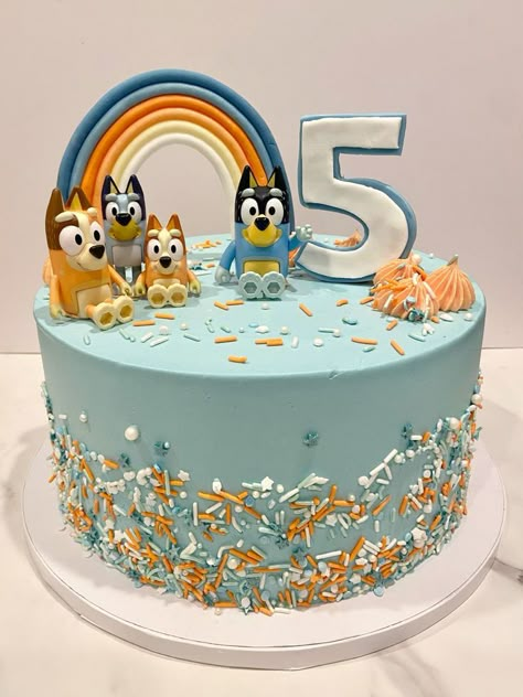 Bluey Birthday Cake 3 Bluey Bingo Birthday Party Cake, Easy Bluey Cake Ideas, Bluey Cake Birthday, Bluey Cake And Cupcakes, Bluey 4th Birthday Cake, Bluey Cake Buttercream, Homemade Bluey Cake, Bluey Cake Easy, Bluey Themed Birthday Cake