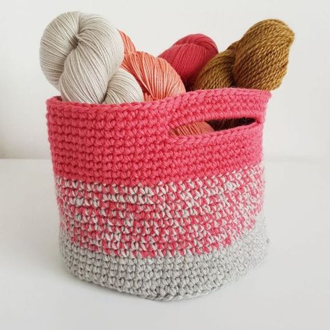 Crochet Handy Stash BasketsCrochet Handy Stash Baskets - Crocheted Basket, Crochet Bed, Crochet Basket Pattern Free, Crochet Storage Baskets, Large Knitting, Crochet Patterns Free, Crochet Decor, Crochet Baskets, Crochet Storage