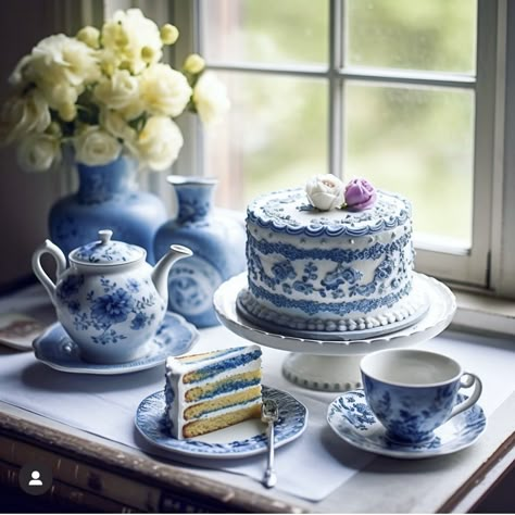 Blue And White Cake, White Cakes, Afternoon Coffee, Pretty Birthday Cakes, Cake Inspo, White Cake, July 4, Pretty Cakes, Ginger Jars