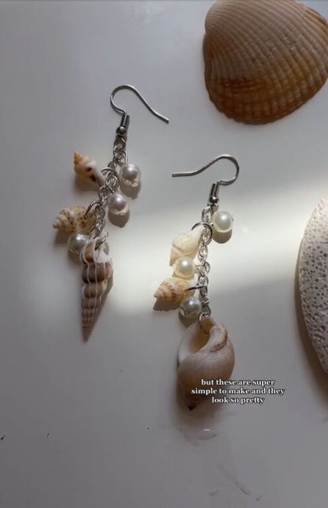 Diy Mermaid Earrings, How To Make Seashell Earrings, Seashell Jewelry Diy Earrings, Shells Earrings Diy, Diy Sea Shell Jewellery, Sea Shells Earrings, Real Shell Jewelry, Seashells Jewelry Diy, Beaded Diy Earrings