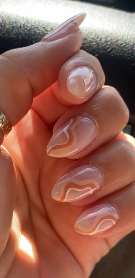 Neutral Wavy Nails, Wavy Nail Design Short Nails, Short Nails Wavy Design, Easy Nail Art Squiggles, Neutral Squiggle Nails, Wavy French Manicure, Nail Ideas Wavy Lines, Nail Art Wavy Lines, Brown Wave Nails