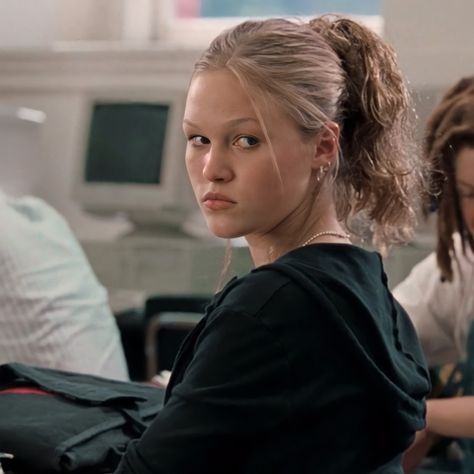 Kat Stratford, Kaptan Jack Sparrow, Julia Stiles, 10 Things I Hate About You, Septième Art, Lizzie Mcguire, Leighton Meester, Iconic Movies, Role Models