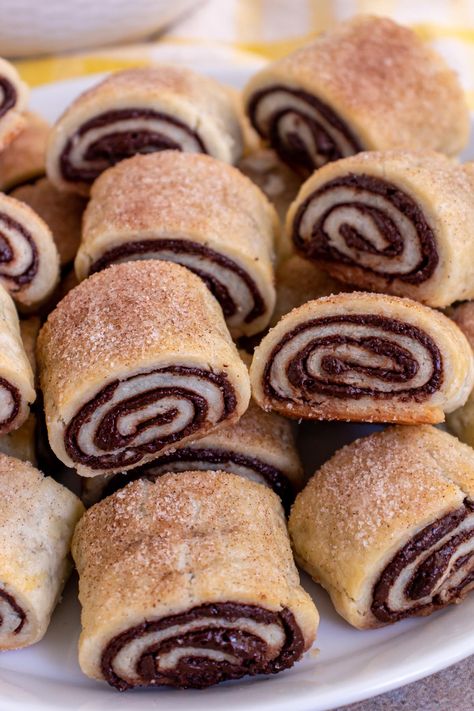 Chocolate Rugelach Recipe, Work Desserts, Jewish Desserts, Chocolate Rugelach, Rugelach Recipe, Popular Cookies, Basic Cookies, Lunchbox Treats, Jewish Recipes