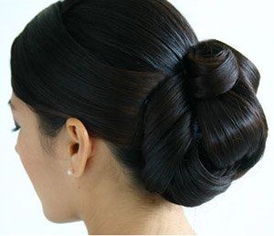 Hair Facts, Wedding Hairstyles And Makeup, Wedding Bun Hairstyles, Wedding Hair Styles, Peinados Recogidos, Hair Buns, Low Bun, Bun Hair, Bridal Hairstyles