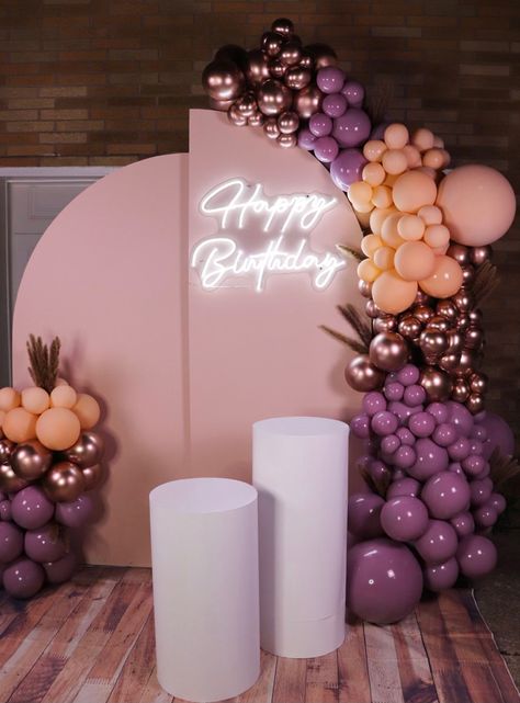 Backdrops For Birthday Parties, Birthday Decorations For 18th Birthday, Birthday Decor Backdrop, Rose Garden Party Theme, Bday Balloons Decoration, 18th Birthday Balloons Decoration, 18th Birthday Backdrop Ideas, 23 Birthday Decorations, 17 Birthday Decorations