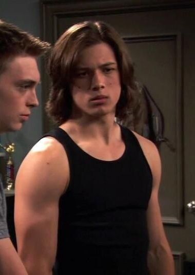 ‍☆ on Twitter: "suddenly just remembered about him..… " Jack Brewer, Leo Howard, Dream Chasers, Childhood Crushes, Kickin It, Disney Boys, Smash Cake, White Boys, Celeb Crushes