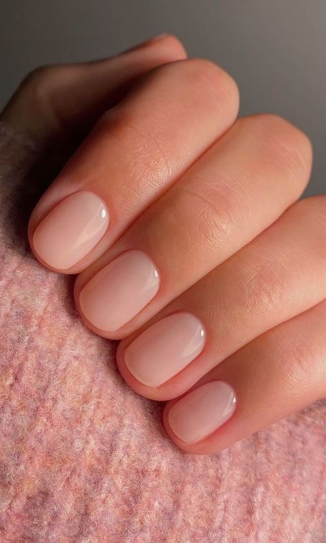 Christian Aesthetics, Office Nails, Milky Nails, Nude Nail Designs, Subtle Nails, Trendy Office, Nude Nail, Pearl Nails, Professional Office