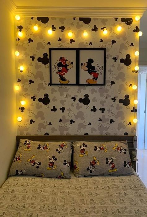 Disney Bedroom Ideas For Adults, Disney Room Ideas For Adults, Mickey Mouse Room Decor, Disney House Ideas, Minnie Mouse Bedroom, Mickey Mouse Room, Kids Toddler Bed, Disney Bedroom, Disney Themed Rooms