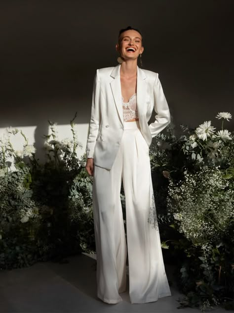 Women Wedding Suit, Wedding Suit Women, Wedding Suits For Bride, Reception Suits, Bridal Pantsuit, White Wedding Suit, Wedding Pantsuit, Wedding Blazers, Bride Suit