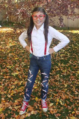 Smarty Pants Costume, Kid Nerd Costume, Idiom Costumes, Nerd Costume Diy, Girl Nerd Costume, Costumes You Can Make At Home, Nerd Halloween Costumes, Nerd Costumes, Punny Costumes