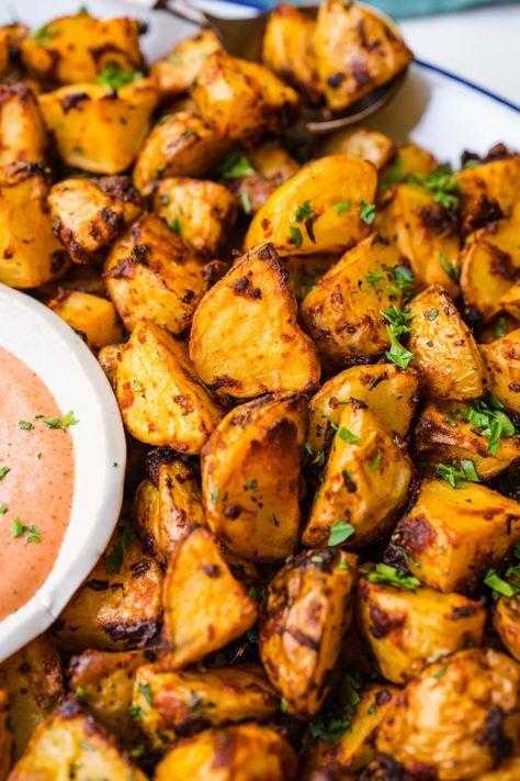 Best Roast Potatoes, Spanish Potatoes, Crowded Kitchen, Roasted Baby Potatoes, Crispy Sweet Potato, Roasted Potato Recipes, Paprika Potatoes, Grilled Tofu, Potato Recipes Side Dishes