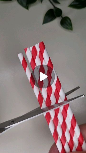 Marioara Gabriela on Instagram: "154 days until Christmas 😶‍🌫️ #christmascoming #crafts #paperstar #paperwork #paperlove #Christmas #crafting" Straw Crafts, Holly Jolly Christmas, Handmade Christmas Crafts, Christmas Crafting, Navidad Diy, Days Until Christmas, Jolly Christmas, Holiday Crafts Christmas, Christmas Ornament Crafts