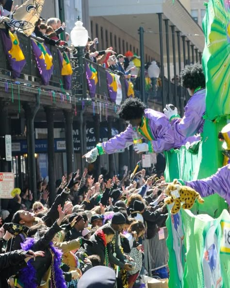 Mardi Gras Throws, Madi Gras, Muses Shoes, Visit New Orleans, Mardi Gras Parade, Jazz Fest, Potluck Dishes, New Orleans Travel, Ash Wednesday