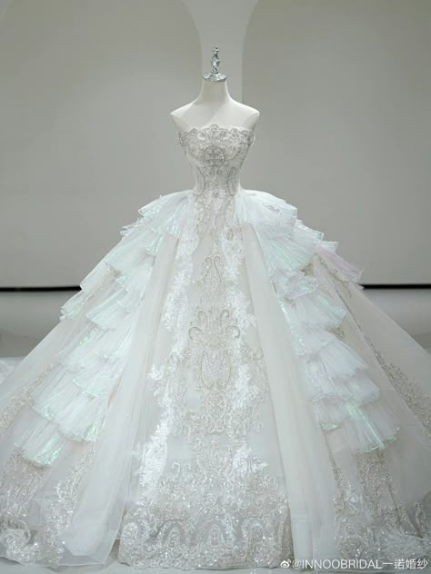 Butterfly Wedding Dress, Wedding White Dress, Expensive Wedding Dress, Queen Wedding Dress, Expensive Wedding, Wedding Event Dresses, Wedding Dress Ball Gown, Big Wedding Dresses, Wedding Dresses Cinderella