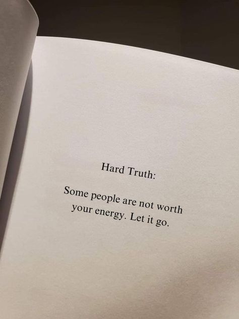 No Chasing People Quotes, Some People Come And Go Quotes, Let Go Of People Who Don't Value You, Keeping Going Quotes, Not Letting Others Affect You Quotes, Accepting And Letting Go Quotes, Quotes Letting Go Of Toxic People, Let Them Go Quotes Friends, Let People Miss Out On You