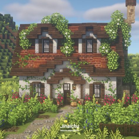 Medival Minecraft Cottage, Mini Mansion Minecraft, Minecraft Cottage Floor Plans, Mincraft Idea Houses Midevil, Minecraft Cottage House Vanilla, Birch Cottage Minecraft, Minecraft Tugboat, Cobblestone House Minecraft, Pretty Minecraft Houses Cottage