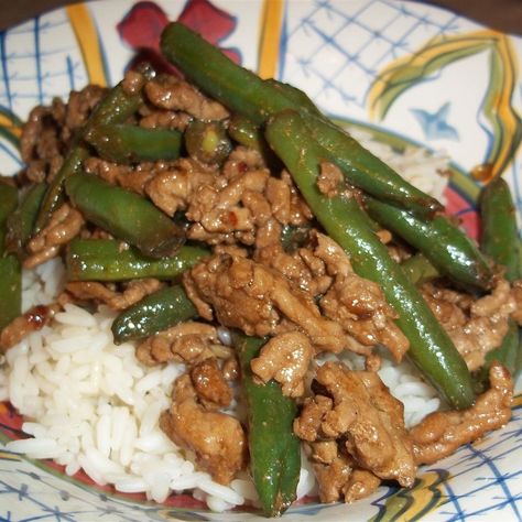 Pork Green Beans, Green Bean Stir Fry, Pork And Green Beans, Bean Stir Fry, Veggie Stir Fry Recipes, Clean Healthy Recipes, Cooking With Ground Beef, Ground Pork Recipes, Can Green Beans