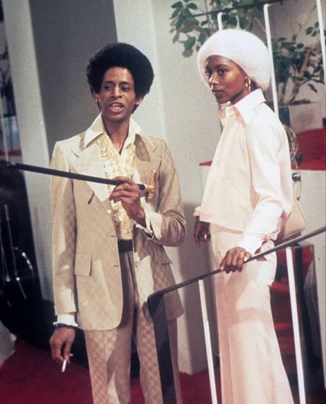 Brenda Skyes, Brenda Sykes, 70s Black Women, 1970s Movies, Cleopatra Jones, 90s 2000s Fashion, Black Film, Classic Actors, Swinging 60s