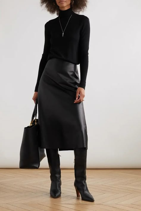 Leather Skirt Outfit Winter, Leather Skirt Outfit, Chloe Clothing, Wool Turtleneck Sweater, Flattering Outfits, Chic Skirts, Timeless Wardrobe Staples, Timeless Wardrobe, Outfit Inspiration Fall