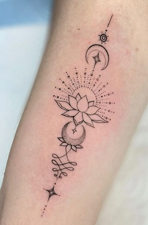 Yoga Back Tattoo Women, Spiritual Lotus Tattoo, Unalome Tattoo Female Design, Unalome Meaning, Unalome Tattoo Ideas, Spiritual Tattoos Meaningful, Tattoo Klein, Filler Tattoos, Lotusblume Tattoo