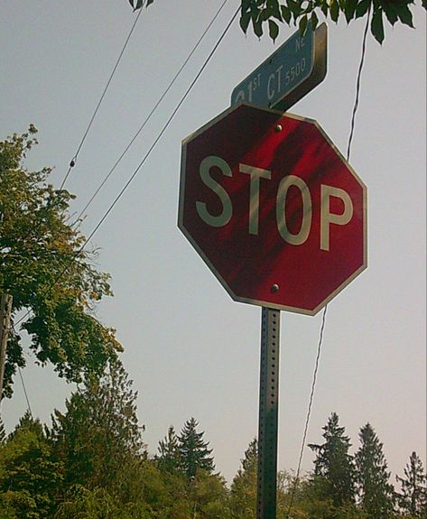 Stop Sign Photoshoot, Stop Sign Photography, Stop Sign Drawing, Aesthetic Objects Photography, Aesthetic Stop Sign, Street Signs Aesthetic, Stop Sign Aesthetic, 300 Drawing Prompts, Panneau Stop