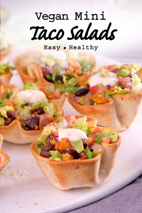 A healthy vegan appetizer or entree that's easy to make! These mini taco salads include tempeh, black beans, lettuce, and so much more. #vegantacosalad #minitacosalads #easyveganrecipe Vegan Mexican Appetizers For Party, Vegan Buffet Food Ideas, Vegan Buffet Food, Cold Vegan Appetizers, Mexican Appies, Vegan Catering Ideas, Vegan Buffet Ideas, Vegan Party Food Ideas, Party Food Vegan