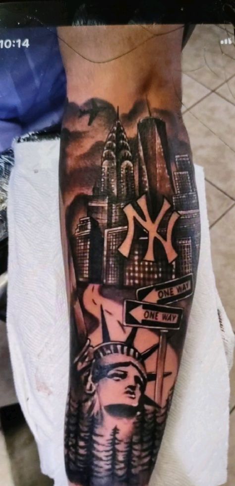 Hometown Tattoo Sleeve, Brooklyn Tattoo Ideas New York, New York Tattoo Design, New York Tattoo Ideas For Men, Ny Skyline Tattoo, New York Skyline Tattoo, Brooklyn Bridge Tattoo, Bronx Tattoo, New York Tattoo Ideas