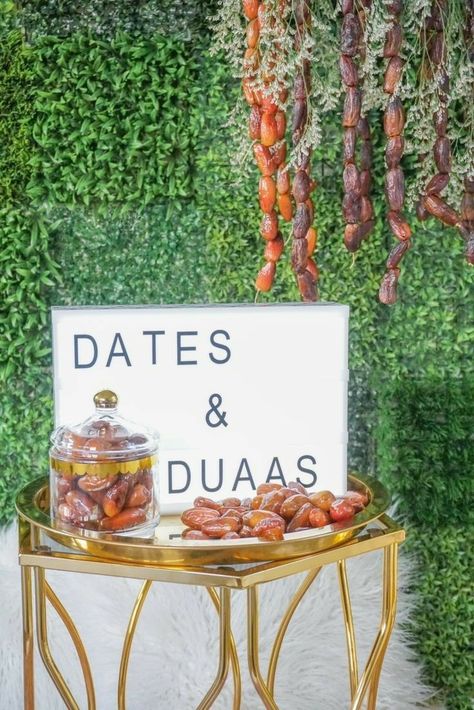 Iftar Party Ideas, Ramadan Corner, Eid Party Ideas, Deco Ramadan, Ramadan Table Decor, Decoraciones Ramadan, Eid Mubarek, Ramadan Vibes, Ramadan Table