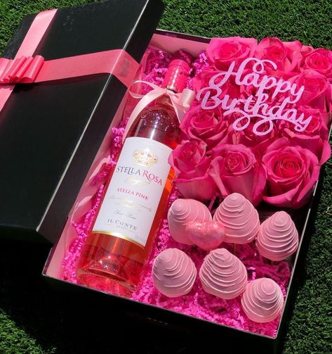 Wine Treat Box Ideas, Flower And Wine Gift, Valentines Small Gift Ideas, Wine Gift Ideas Diy, Wine And Flowers Gift Boxes, Wine Box Ideas Gift, Wine Bouquet Gift, Wine Boxes Ideas Projects, Wine Birthday Gift Ideas