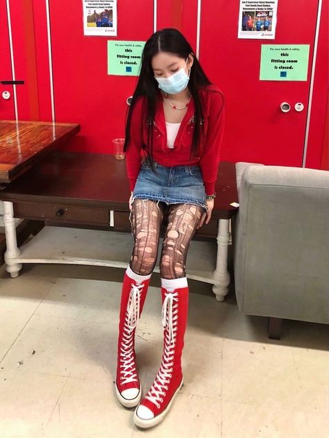 Converse Red Outfit, Distressed Tights, High Converse Outfit, Mall Goth Aesthetic, Red Converse Outfit, Converse Fits, High Converse, Knee High Converse, Star Jacket