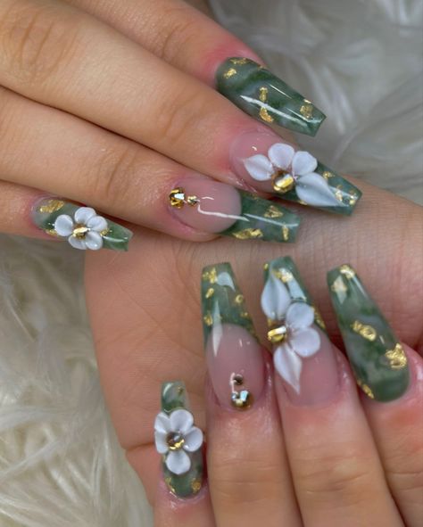 Gold Flower Nails, 15 Nails, Nail Art Fleur, Nail Set Ideas, Mustard Flowers, Ongles Nails, Wedding Nails Design, Brown Flowers, Set Ideas