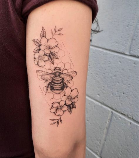 Mandala And Bee Tattoo, Bee Tattoo Half Sleeve, Tattoo Bees And Flowers, Bumble Bee And Rose Tattoo, Flower Bee Tattoo Sleeve, Bee Tattoo Large, Bee And Honey Comb Tattoos For Women, Honey Bee And Honeycomb Tattoo, Themed Tattoo Sleeve Women