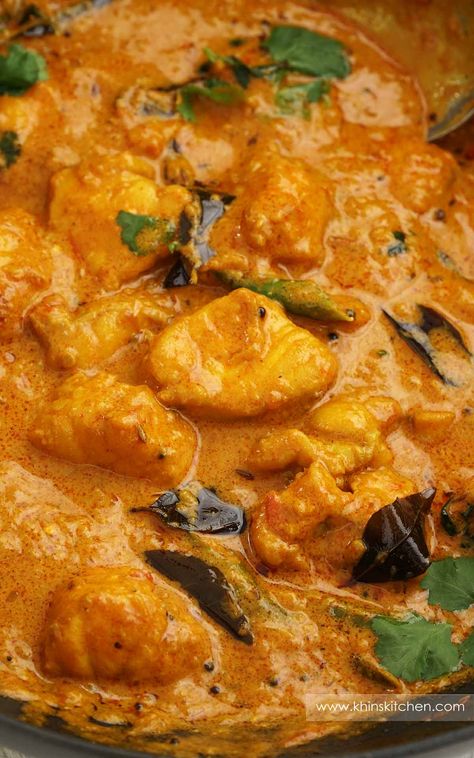 Monkfish Curry Recipe, Monkfish Recipes Easy, Baked Monkfish Recipes, Best Fish Curry Recipe, Monkfish Curry, Slow Cook Meals, Indian Fish Curry, Monkfish Recipes, Heart Healthy Diet Recipes