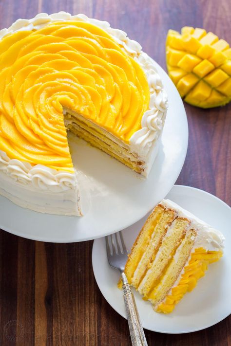 This mango cake is bursting with fresh mango flavor! An impressive, show-stopping mango cake recipe with only 9 ingredients. It is surprisingly simple. | natashaskitchen.com Mango Cakes, Mango Cake Recipe, Mango Dessert Recipes, Creamy Frosting, Mango Dessert, Mango Cake, Fruitcake Recipes, Mango Puree, Mango Flavor