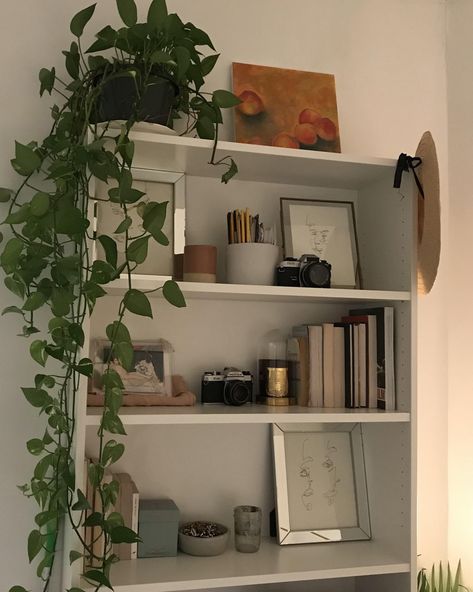 Ikea Apartment, Ikea Apartments, White Bookshelves, Redecorate Bedroom, Minimalist Room, Room Design Bedroom, Room Makeover Bedroom, Dream Room Inspiration, Room Makeover Inspiration