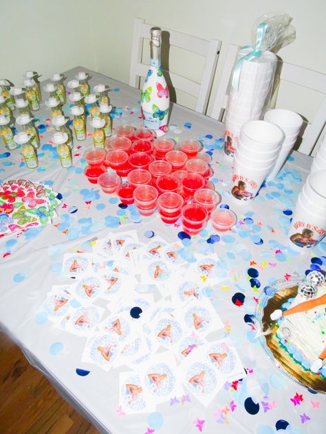 21, 21st birthday, birthday party, sign night, shot book, 21 sign, balloon arch, party decor, 21st bday, 21st party decorations, college party, college birthday party, instagram birthday post, party aesthetic, friends aesthetic, birthday aesthetic, birthday banner, sorority banner Birthday Pregame Decorations, 21 St Birthday Themes, Birthday Party Ideas College, Twenty Five Birthday Ideas, 21st Birthday Ideas Food, 21st Birthday Book Ideas, College Bday Party, 21 Decorations Birthday, College 21st Birthday Party