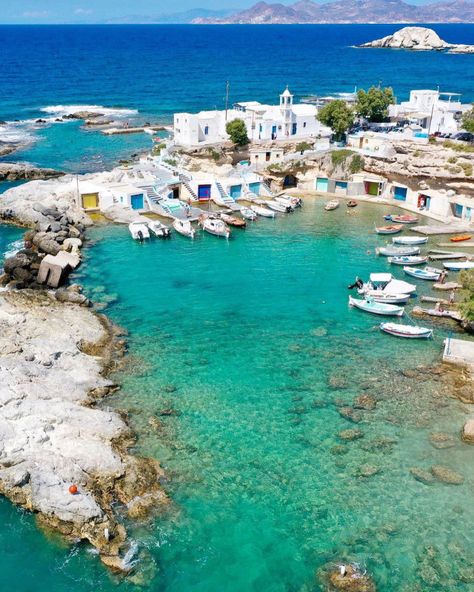 English Magazine, Islands In Greece, Milos Greece, Moving To Italy, Travel Beautiful Places, Greece Trip, Beautiful Landscape Photography, Cyclades Islands, Honey Moon