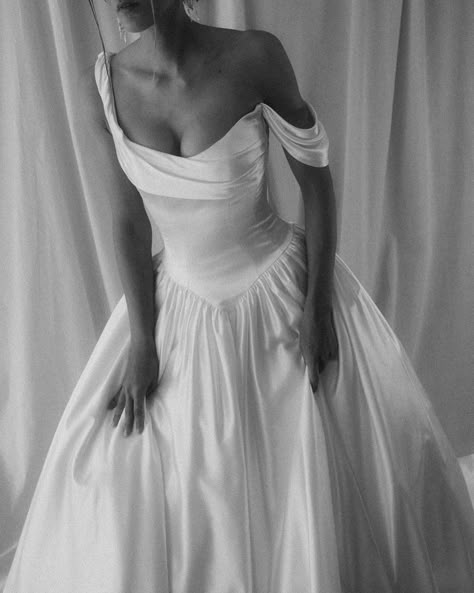 Drop Waist Silk Dress, Drop Basque Waist Dress, Drop Waist Evening Gown, Silk Wedding Dress Sweetheart Neckline, Floure Studio Bridal, Dropwaist Wedding Dresses, Wedding Dress Dramatic Sleeves, Cinched Waist Wedding Dress, Wedding Dress Bandeau