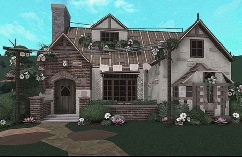 Not mine!! Cottage Core Bloxburg House, Bloxburg Cottage, Cottage House Exterior, Cottage Core House, House Plans With Pictures, House Decorating Ideas Apartments, Small House Layout, Tiny House Layout, Diy House Plans