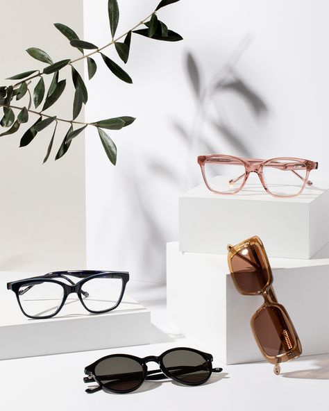 Specs Photography Ideas, Eyeglass Photography Ideas, Sunglass Photography Ideas, Product Photography Sunglasses, Eyewear Photography Ideas, Eyeglass Photography, Spectacles Photography, Glasses Photography Ideas, Sunglasses Flatlay