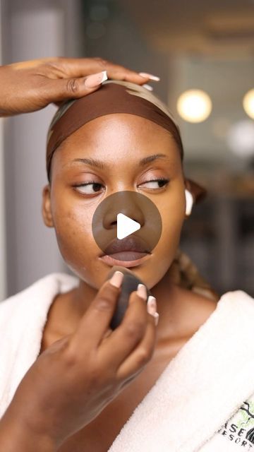 BRIDAL MAKEUP ARTIST & STYLIST on Instagram: "Soothing! A process video on how I achieved the minimalist bridal makeup look in my previous post. 

For brides to be who have a refined taste and understated elegance, value simplicity and sophistication, preferring clean lines, muted tones, and subtle details in her wedding aesthetic. 

Her bridal style is effortlessly chic, with a focus on timeless beauty, focusing on quality not quantity in every aspect of her celebration. A REMAYNNE BRIDE!!" Minimalist Bride Makeup, Black Bride Makeup Wedding, Bridal Makeup Natural, Bridal Makeup Looks, Bridal Makeup Artist, Bride Makeup, Beauty Secrets, Bridal Makeup, Timeless Beauty